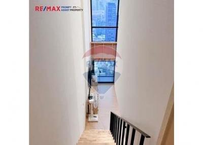 43 Sqm., 1 Bed, 1 Bath Townhouse listed for ฿ 12,900,000.