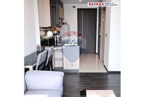35 Sqm., Studio Condo listed for ฿ 21,000./Month