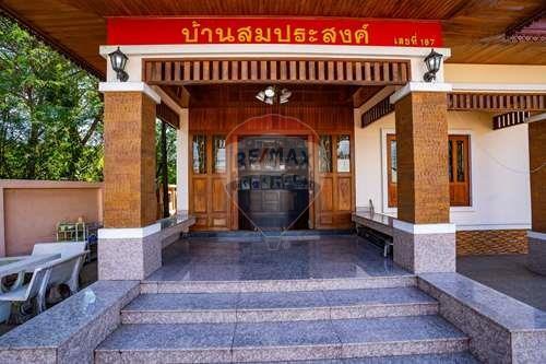 "Golden Teak House" 2-storey detached house in the middle of Nang Rong city. Buriram Province