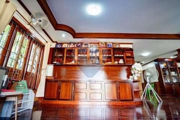 "Golden Teak House" 2-storey detached house in the middle of Nang Rong city. Buriram Province