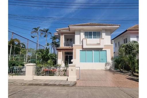 452 Sqm., 4 Beds, 4 Baths House listed for ฿ 38,000./Month