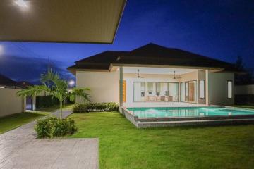 Panorama Black Mountain : 3 Bedroom Pool Villa