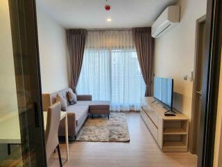 Condo for Rent at Life Asoke Hype