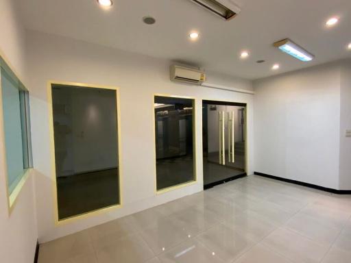 For Rent Bangkok Office Sukhumvit BTS Asok MRT Sukhumvit Watthana