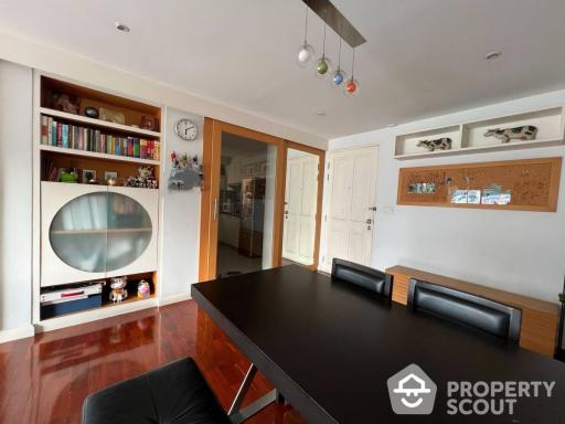 1-BR Condo at 49 Plus near BTS Phrom Phong