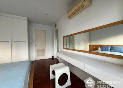 1-BR Condo at 49 Plus near BTS Phrom Phong