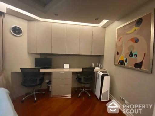 4-BR Condo at Sathorn Gardens near MRT Si Lom