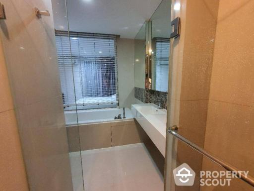 1-BR Condo at Rhythm Sukhumvit 44/1 near BTS Phra Khanong