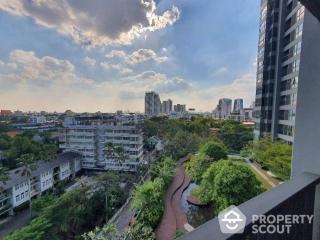 1-BR Condo at Rhythm Sukhumvit 44/1 near BTS Phra Khanong