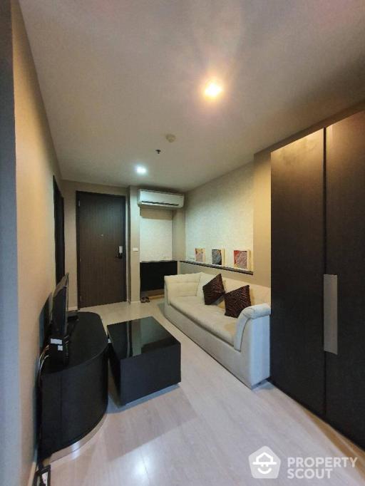 1-BR Condo at Rhythm Sukhumvit 44/1 near BTS Phra Khanong