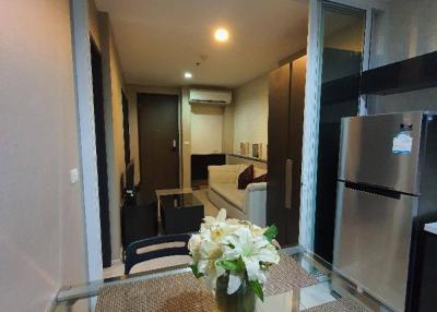 1-BR Condo at Rhythm Sukhumvit 44/1 near BTS Phra Khanong