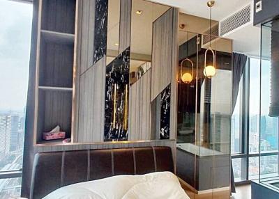 1 Bedroom 1 Bathroom 50 SQ.M Ashton Silom