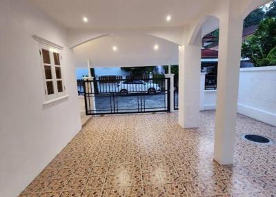 3 Bed 4 Bath House in Phuket Town For Rent