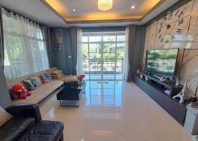 4 Bedrooms 2 Storey house for rent in San Kamphaeng