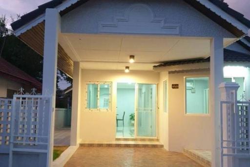 2 Bedrooms Sinlge House for Sale in City