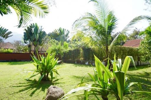 Charming one storey house with pool for sale in Sankhampeang, Chiang Mai