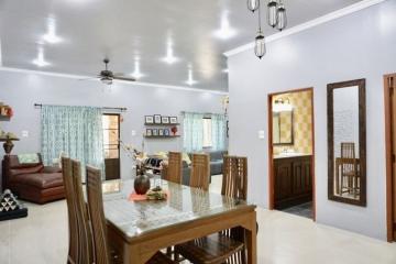 Charming one storey house with pool for sale in Sankhampeang, Chiang Mai