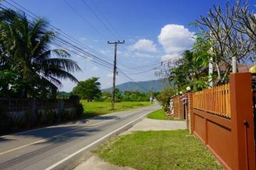 Charming one storey house with pool for sale in Sankhampeang, Chiang Mai
