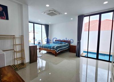 8 Bedrooms House East Pattaya H011371