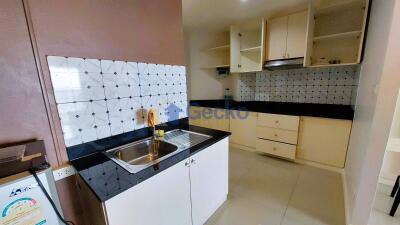 Studio Condo in Park Beach Wongamat C011367