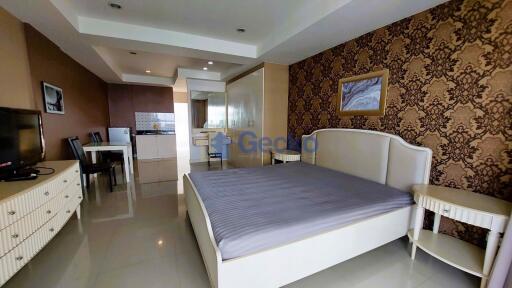 Studio Condo in Park Beach Wongamat C011367