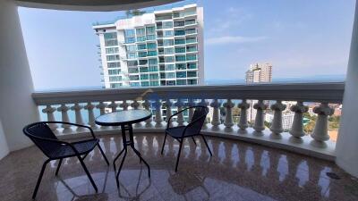 Studio Condo in Park Beach Wongamat C011367