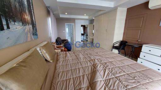 1 Bedroom Condo in Park Beach Wongamat C011368