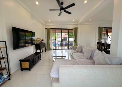 3 Bedrooms House in Tawan Villas East Pattaya H011366