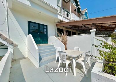 3 Storey 3 Bedroom Townhouse Just 50 m From The Beach