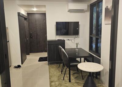 Condo for Rent at XT Huaikhwang