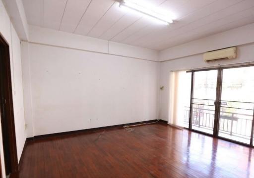 Unfurnished House to Rent Nimman Area