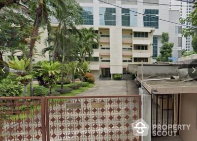 2-BR Apt. near MRT Phetchaburi