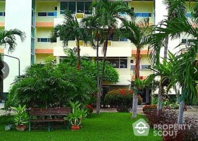 2-BR Apt. near MRT Phetchaburi