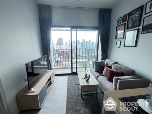 1-BR Condo at Xt Ekkamai near BTS Thong Lor