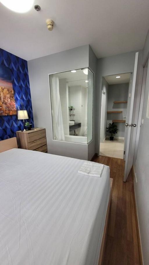 Cozy bedroom with modern design and en-suite bathroom