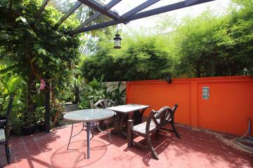 Excellent Location Private Villa Ideal For Pub or Restaurant on Soi 102 For Sale