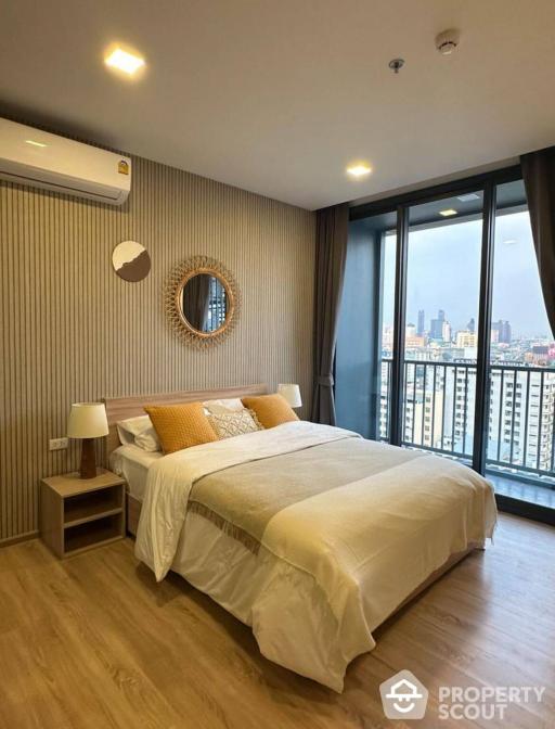 1-BR Condo at Xt Phayathai near BTS Phaya Thai