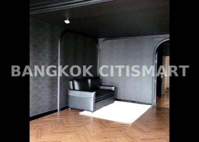 Condo at Noble Ploenchit for sale