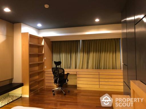 2-BR Condo at Amanta Lumpini near MRT Khlong Toei