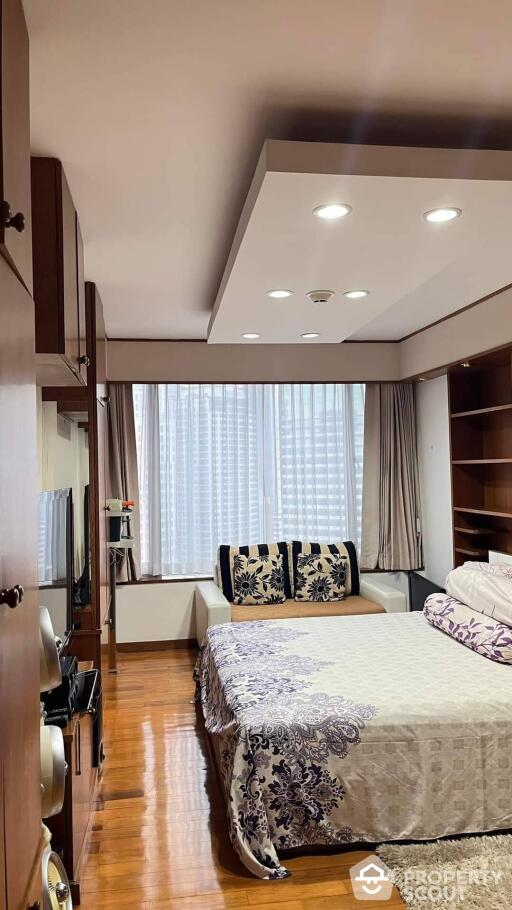 2-BR Condo at All Season Mansion Condominium near BTS Phloen Chit