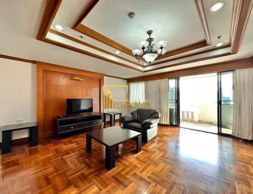 Spacious 4 Bedroom Apartment For Rent in Thong Lo