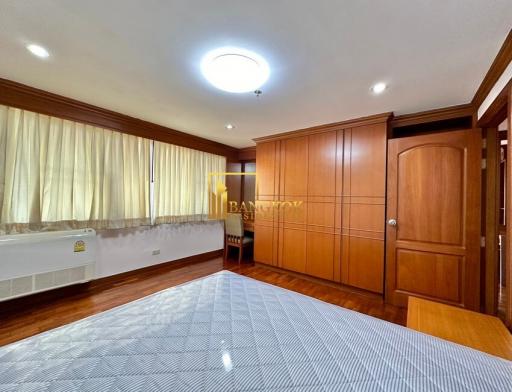 Spacious 4 Bedroom Apartment For Rent in Thong Lo