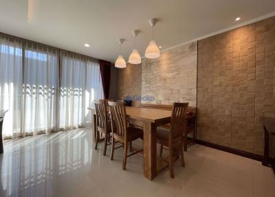 2 Bedrooms Condo in Prime Suites Central Pattaya C009719