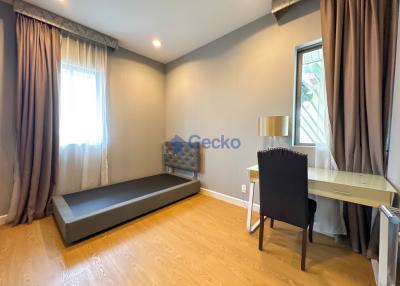 6 Bedrooms House in Grand Regent Pattaya East Pattaya H011373