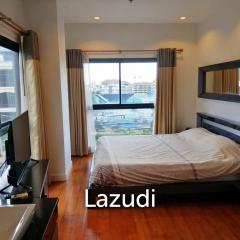 2 Beds 2 Baths 62 SQ.M. The Axis Condo