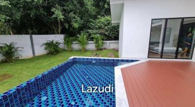 Charming 3 Bedrooms Villa with Pool, Spacious Terrace, and Lush Gardens near Srithanu Beach