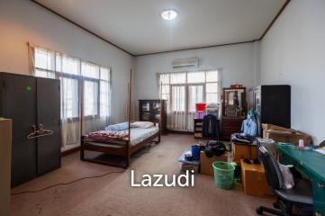 Spacious 4 bedroom House with Garden for sale