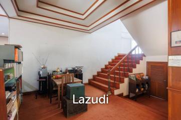 Spacious 4 bedroom House with Garden for sale