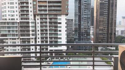 Condo for Rent at Acadamia Grand Tower