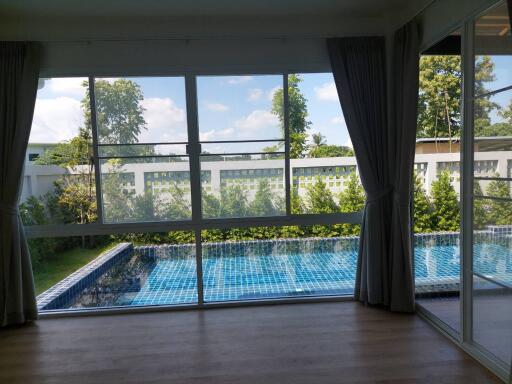 Pool Villa for Rent at San Kampheang